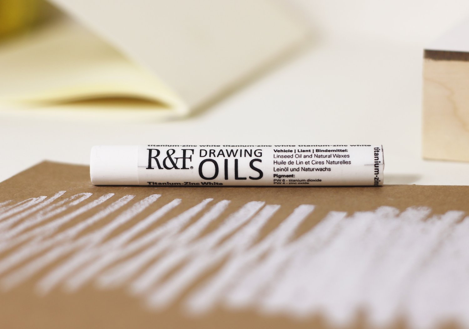 R&F Drawing Oil Titanium-Zinc  White