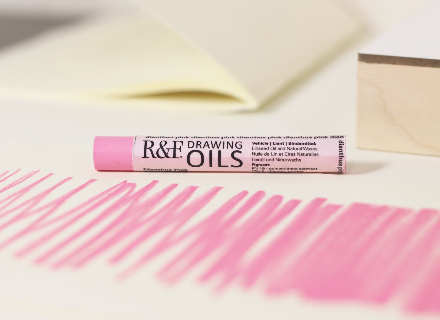 R&F Drawing Oil Dianthus Pink