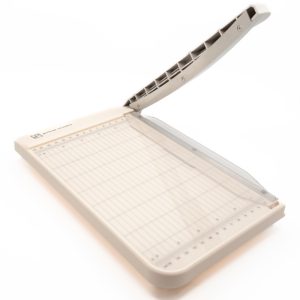 small guillotine cutter